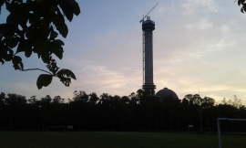 Pagi di Lapangan Wiratama dengan Latar Menara Pemuda dan Perdamaian